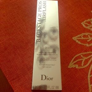 Dior Backstage Pros Airflash Spray foundation